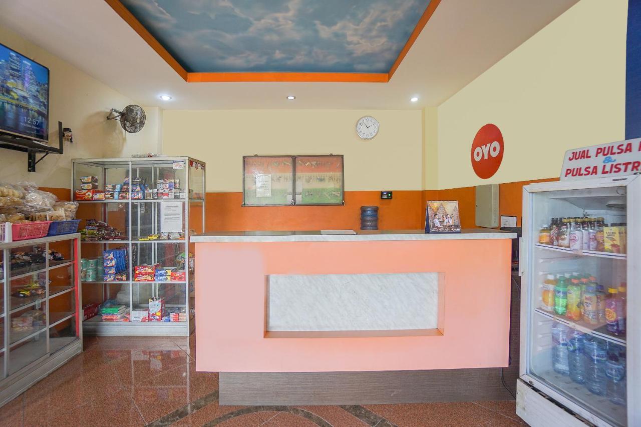 Super Oyo 2639 Oxy Townhouse Hotel Manado Eksteriør billede